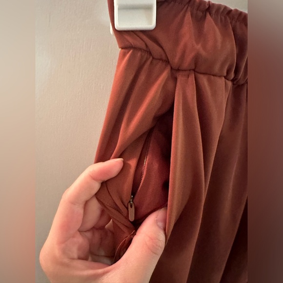 Lululemon joggers size 2 - Picture 6 of 6